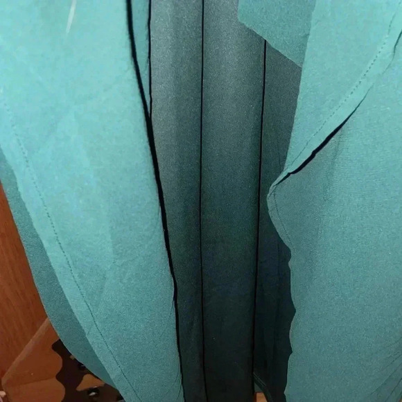 Lulus Green Gown-Large - Picture 7 of 9